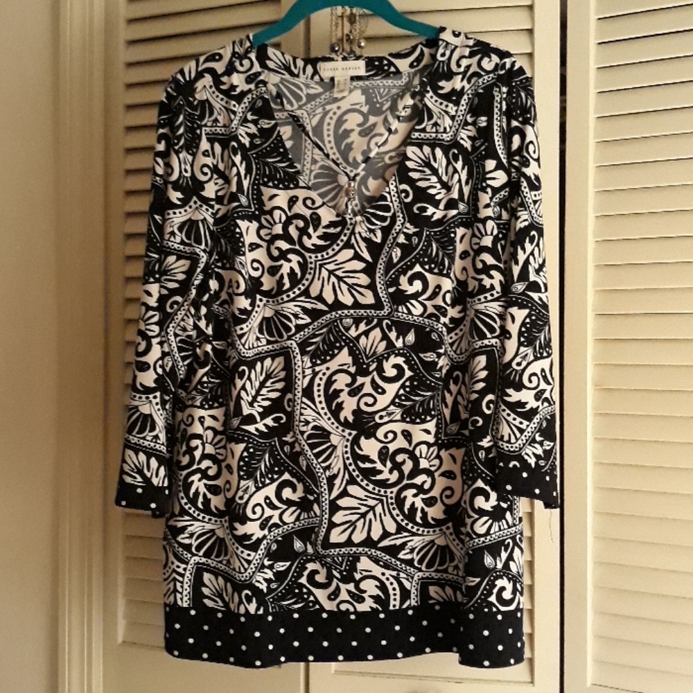 Beautiful blouse! Worn two times only!